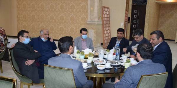 💢 حضور هادی فرماندارشهرستان اراک، دکتر علی اکبر کریمی نماینده مردم شریف شهرستان های اراک، کمیجان و خنداب در مجلس شورای اسلامی، دکتر امانی سرپرست دانشگاه علوم پزشکی اراک،و دیگر مسئولین در ضیافت افطار موسسه خیریه حامی یار