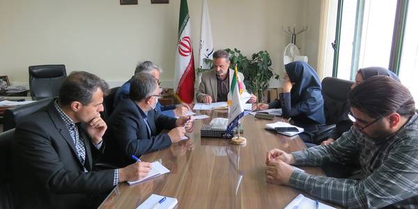 برگزاری جلسه کارشناسان اداره کل سیاسی ،‌انتخابات و تقسیمات کشوری با مدیرکل سیاسی ، انتخابات و تقسیمات کشوری مورخ 20-1-1402