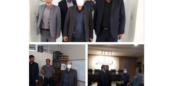 حضور دکتر آل یاسین معاون توسعه ومدیریت منابع استانداری مرکزی  در محل ساختمان فرمانداری اراک وبازدید از روند اجرای بازسازی ساختمان فرمانداری اراک همچنین دکتر آل یاسین از دفتر همکاران فرمانداری نیز  بازدید وضمن تبریک فرارسیدن سال نو از همکاران نیز تقدیر وتشکر بعمل آوردند