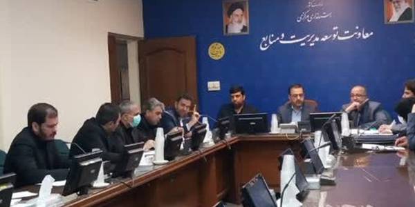 جلسه کمیسیون ماده 11 قانون هوای پاک به ریاست میرزاخانی معاون هماهنگی امور اقتصادی و توسعه منطقه ای