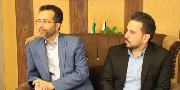 برگزاری نشست فرماندار شهرستان زرندیه با مدیرکل دفتر امور روستایی و شوراهای استانداری مرکزی