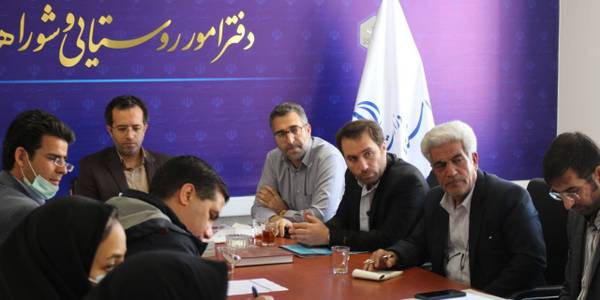 برگزاری جلسه بررسی مشکلات روستای کزاز از توابع بخش مرکزی شهرستان شازند