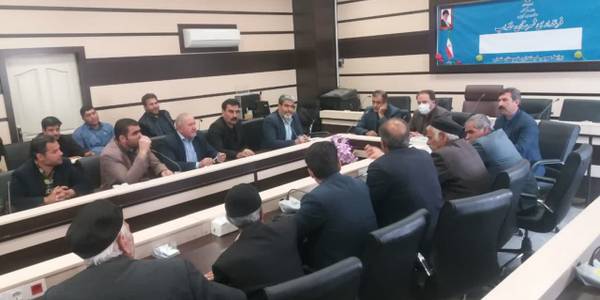 بررسی برخی از مسائل و مشکلات کشاورزان شهرستان خنداب با حضور مدیر آب منطقه ای استان مرکزی