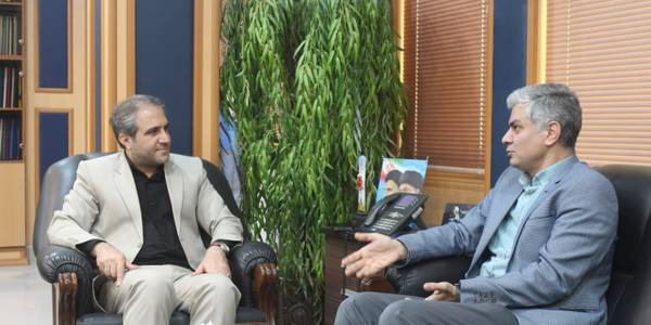 خوشخو ، رییس نظام پزشکی ساوه با مهدی الیاسی معاون استاندار و فرماندارویژه شهرستان ساوه دیدار و گفتگو کرد.