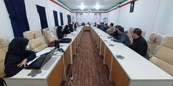 جلسه شورای آموزش و پرورش شهرستان تفرش به ریاست محمد رضا رضایی فرماندار و با حضور ولی الله بیاتی نماینده مردم شریف تفرش در مجلس شورای اسلامی، حبیبی رئیس اداره آموزش و پرورش و جمعی از مسئولین در سالن اجتماعات آموزش و پرورش تشکیل شد.