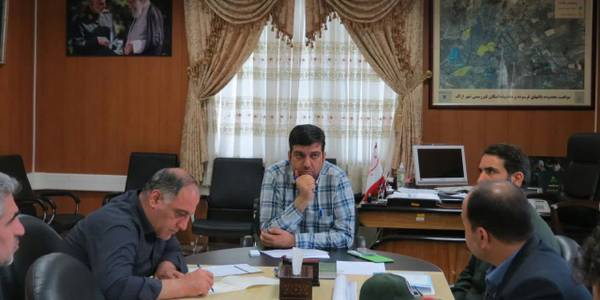 ✅تشکیل جلسه قرارگاه جهاد تبیین سردار شهید رحیم آنجفی در فرمانداری شهرستان اراک 
✅قرارگاه جهاد تبیین سردار شهید رحیم آنجفی به ریاست  هادی فرماندار اراک  وبا حضور جناب سرهنگ مهجوری فرمانده ناحیه مقاومت بسیج شهرستان اراک ،عزیزی رئیس ستاد فاطمیه استان ،مولوی مدیر آموزش وپرورش ناحیه اراک ،فردوسی مدیر ورزش وجوانان شهرستان اراک ،محمودی رئیس اداره تعاون کار ورفاه اجتماعی شهرستان اراک در محل سالن جلسات فرمانداری اراک برگزار گرددید