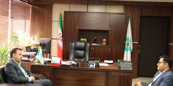 نشست صمیمی معاون محترم هماهنگی امور اقتصادی و توسعه منطقه‌ای استانداری مركزی جناب آقای دکتر میرزا خانی و مدیر شعب استان مرکزی 
در این دیدار گزارشی از عملکرد بانک توسعه تعاون در سالی که گذشت به ایشان ارائه گردید .
۲۷ فروردین  ۱۴۰۲