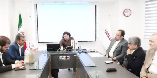 بازدید از مدیرکل صنعت ، معدن و تجارت استان و فرماندار از واحد های صنعتی شهرستان