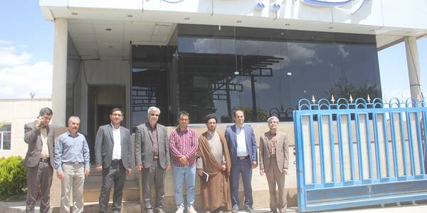 فرماندار و امام جمعه خمین از تعدادی از واحدهای صنعتی شهرستان بازدید کردند