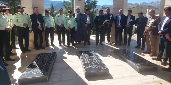 هفته فرهنگی شهرستان تفرش در سال ۱۴۰۲ با زیارت شهدا گمنام رسما آغاز شد.