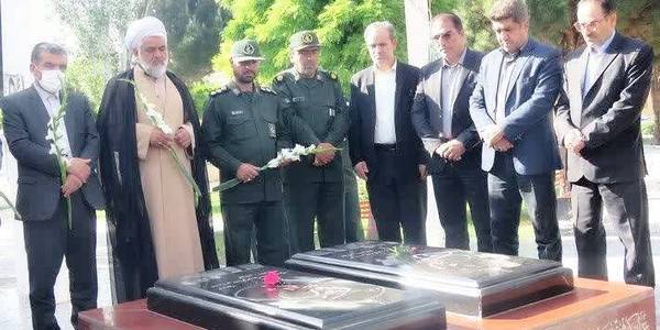 تجدید میثاق با آرمان های شهدا و امام شهدا