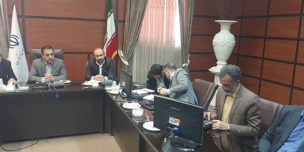 نشست مدیران شرکت مهندسی وتوسعه نفت کشور با واحدهای استانی وبررسی  طرح توسعه ومشکلات این حوزه به ریاست معاون هماهنگی امور اقتصادی وتوسعه منطقه ای استانداری در سازمان صمت بر گزارگردید.