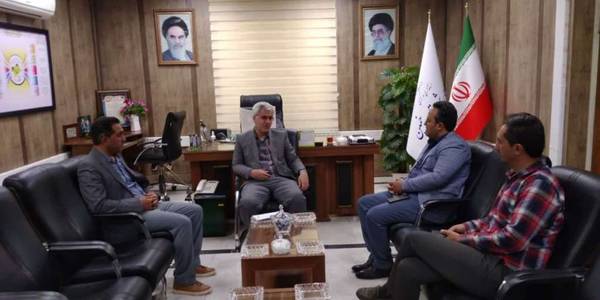 نشست اعضای شورای اسلامی روستای شهابیه با فرماندار خمین برگزار شد