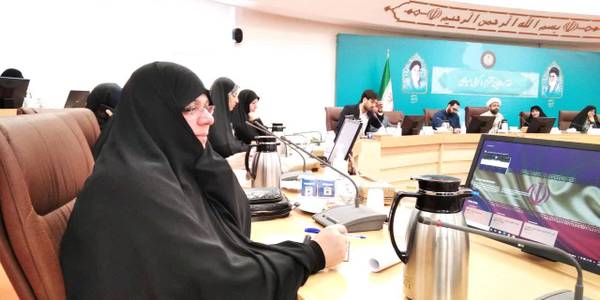 حضور سرکار خانم مفتح زاده مدیر کل امورزنان و خانواده استانداری  دراولین روز نشست هم اندیشی مدیران کل امور بانوان سراسر کشور در وزارت کشور توسعه مشارکت  بانوان در حوزه های پیشران و مزیت دار -بازخوانی سند تحول دفتر امور زنان  و خانواده در راستای  سند  تحول  دولت  مردمی سیزدهم - مشارکت بانوان و استفاده از ظرفیت بانوان در سه بخش با تدوین فرایند تحول جمعیت ، فرایند تحول زیست عفیفانه ، فرایند تحول کسب و کار خانواده  محور از اهم موارد مطرح شده در این نشست بود  .  ١٣-٠٢-١٤٠٢