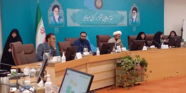 دومین روز از نشست سراسری مدیران کل امور بانوان در وزارت کشور با حضور مفتح زاده مدیر کل امور زنان و خانواده استانداری مرکزی - بررسی بعد ساختاری خانواده  - بحران جمعیت و فرزند آوری - کسب و کار و خانواده  - خانواده  پایدار و زیست مقاوم ازجمله موارد آموزشی با همکاری اساتید دکتر اختری -حجت الاسلام بهرامی و دکتر بهرامی 
١٤-٠٢-١٤٠٢