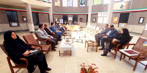 به مناسبت هفته فرهنگی شهرستان تفرش جلسه شورای مدیران اداره کل فرهنگ و ارشاد اسلامی استان مرکزی در اداره فرهنگ و ارشاد اسلامی شهرستان تفرش برگزار شد.