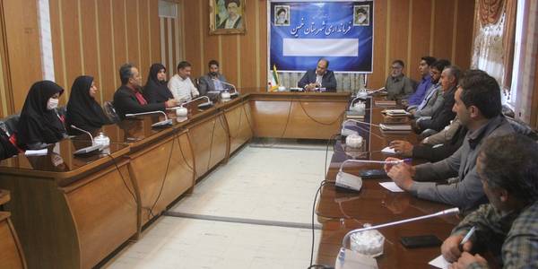 جلسه هماهنگی برگزاری دومین جشنواره گل و گلاب روستای شهابیه شهرستان خمین برگزار شد