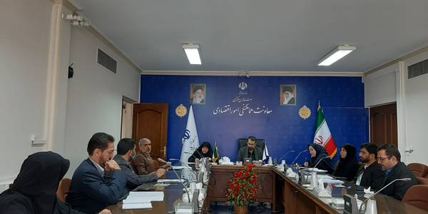 به ریاست جناب آقای نظری معاون سیاسی ،امنیتی و اجتماعی استانداری 
 و با حضور خانم مفتح زاده مدیر کل دفترامور زنان و خانواده استانداری جلسه  هیات داوری رویداد جایزه ملی جمعیت با حضور سایر اعضا در محل سالن  جلسات طبقه دوم برگزار گردید  .  ١٤٠٢-٠٢-١٩