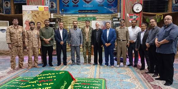 ادای احترام به شهدای عزیز