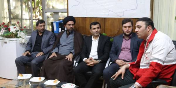 دیدار و عرض خداقوت معاون سیاسی، امنیتی و اجتماعی فرماندار با ریاست جمعیت هلال احمر شهرستان ساوه به مناسبت روز جهانی هلال احمر.