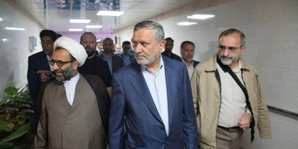 بازدید وزیر تعاون، کار و رفاه اجتماعی به اتفاق استاندار مرکزی، نماینده مجلس و فرماندار شهرستان محلات  از خانه سالمندان امام جواد (ع) شهرستان محلات