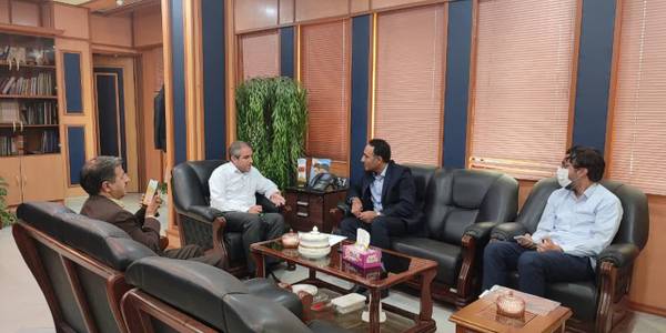 نشست مهدی الیاسی معاون استاندار و فرماندار ویژه شهرستان ساوه با روسای ادارات صمت و برق