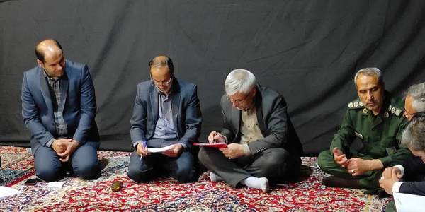 جلسه بررسی مسائل و مشکلات محله شاهین خمین برگزار شد.