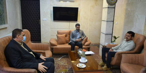 دیدار سرپرست گردان بسیج یازهرا (س) محلات با فرماندار شهرستان محلات