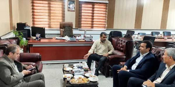 دیدار  فرماندار  ساوه به همراه  مدیر کل تامین اجتماعی استان با فرماندار