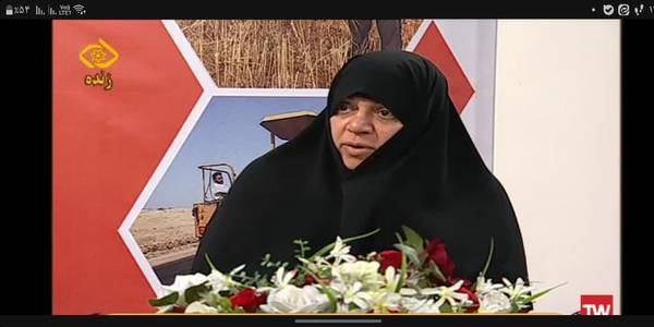 حضور خانم مفتح زاده مدیر کل امور زنان و خانواده استانداری در برنامه  پرسش شبکه آفتاب به مناسبت هفته ملی جمعیت ، ایشان در ابتدا به بیانات مقام  معظم رهبری (مد ظله العالی)پیرامون تاکید برمساله جمعیت وسپس به  تشریح  قانون ملی جمعیت و میزان مشارکت دستگاههای اجرایی دراجرای آن پرداختند .  ٢٧-٠٢-١٤٠٢