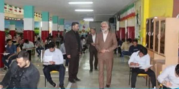 معاون فرماندار از حوزه های برگزاری آزمون نهایی بازدید کرد .