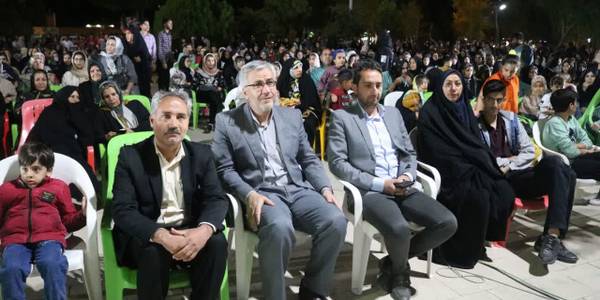 مراسم جشن میلاد حضرت معصومه (س) و روز دختر در خمین برگزار شد