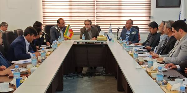 جلسه رسیدگی به مسائل اقتصادی صنایع و واحدهای تولیدی شهرستان ساوه