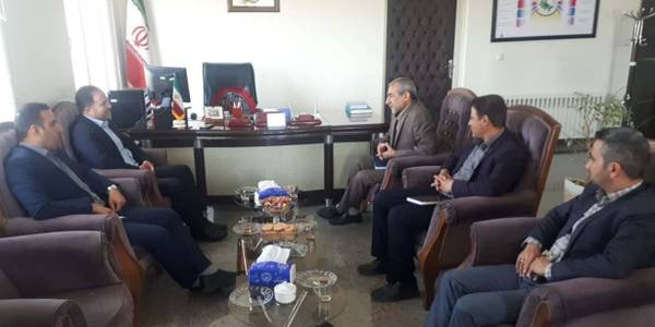 دیدار مدیرکل شبکه دامپزشکی استان با فرماندار