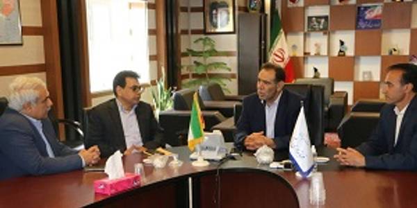 دیدار و نشست سرپرست فرمانداری با مدیرکل گمرک استان مرکزی