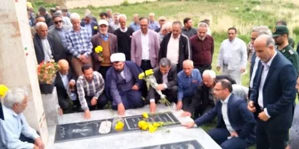 حضور بر سر مزار پاک شهدای روستای چهارحد به مناسبت سالروز آزاد سازی خرمشهر