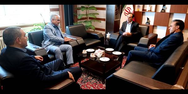 دیدار و نشست سرپرست فرمانداری با مدیرعامل شرکت تولید برق (نیروگاه حرارتی) شازند