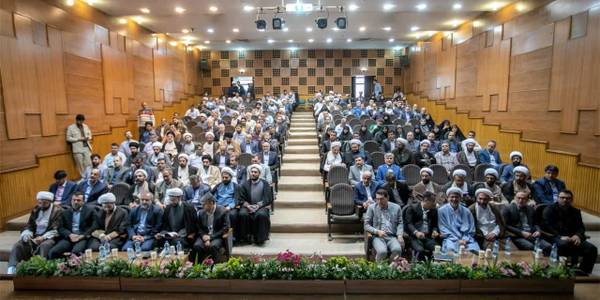 🔸آیین تکریم و معارفه رییس نهاد نمایندگی مقام معظم رهبری در دانشگاه‌های استان مرکزی با حضور استاندار مرکزی، نماینده مقام معظم رهبری در دانشگاه‌ها، فرمانده سپاه روح‌الله، روسای دانشگاه‌ها و دانشگاهیان استان مرکزی در دانشگاه اراک برگزار شد