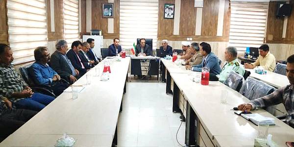 جلسه بررسی مسائل و مشکلات روستای کزاز، بخش مرکزی، با حضور پرندین سرپرست فرمانداری شهرستان شازند .