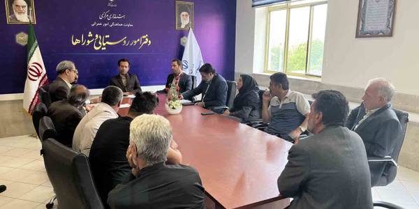 برگزاری نشست رسیدگی به مشکلات حوزه ارتباطات روستای وَرقا از توابع بخش مرکزی شهرستان شازند