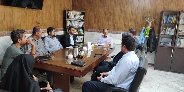 جلسه بررسی مشکلات روستاهای آبگرم و عیسی آباد