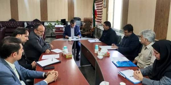 جلــسه بررسی ساختارها و تشکیلات اداری و بررسی وضعیت مجتمع اداری شهرستان