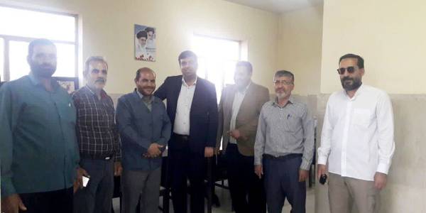 حضور هادی  فرماندار شهرستان اراک در روستای میقان از توابع بخش مرکزی اراک