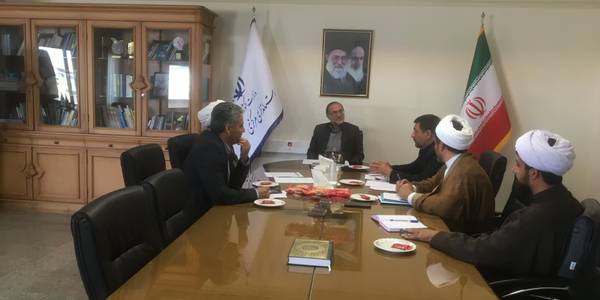 جلسه تعیین میزان حق التبلیغ ائمه جماعات دستگاه های اجرایی استان مرکزی