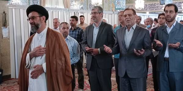 برگزاری نماز عبادی ، سیاسی جمعه با حضور پرندین سرپرست فرمانداری شهرستان شازند .