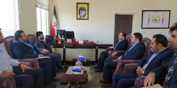 دیدار مدیرکل ورزش و جوانان استان مرکزی با فرماندار