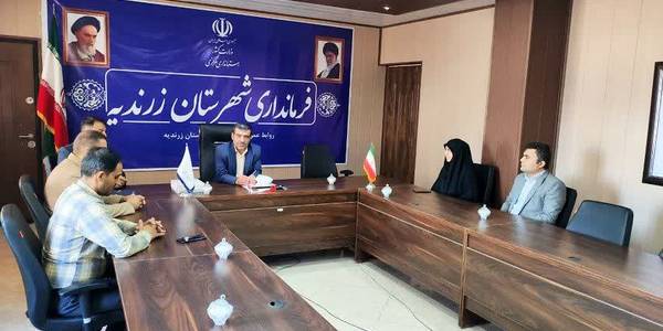 دیدار شهردار و اعضای شورای شهر پرندک با فرماندار