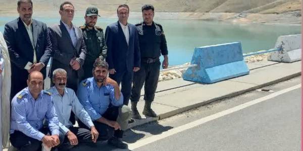بازدید سرپرست فرمانداری شهرستان شازند از سد کمالصالح سربند