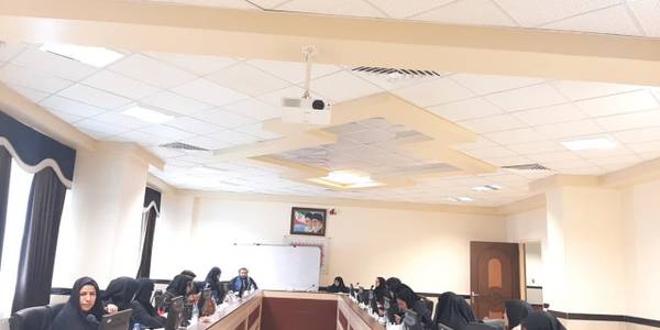 دومین جلسه توجیهی با موضوع گام اول تحول راهبردی جمعیت به ریاست  مفتح زاده مدیرکل دفتر امور بانوان و خانواده استانداری و با حضور حجت الاسلام تاج آباد مسئول ستاد مردمی جمعیت استان ،اعضای ستاد ، کارشناسان امور بانوان فرمانداری ها ، کارشناسان جمعیت شبکه های بهداشت  و نماینده مردمی شهرستانها درمحل سالن شهید شبان استانداری  برگزار گردید  .   ٠٧-٠٤-١٤٠٢