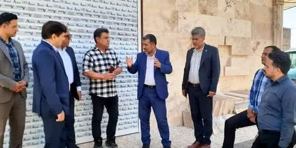 بازدید میدانی فرماندار و سایر مسئولین از مشکلات مردم سطح شهر مامونیه